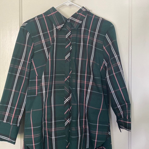 Asymmetrical button down dress shirt New York & Company - Picture 1 of 5